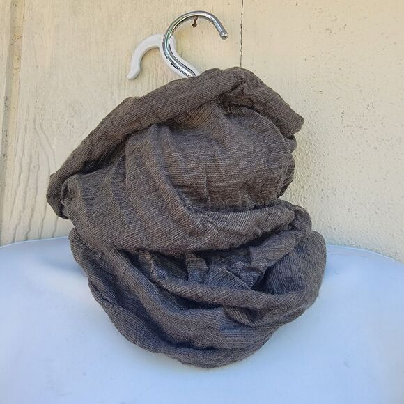 BUFF 100% Merino Wool Light Weight Neck Warmer Dark Gray Striped - Picture 2 of 5